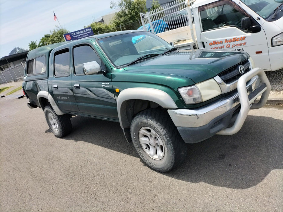 2004 Toyota Hilux 3.4P V6 4WD SR5 DCAB  5816 - Used parts for sale