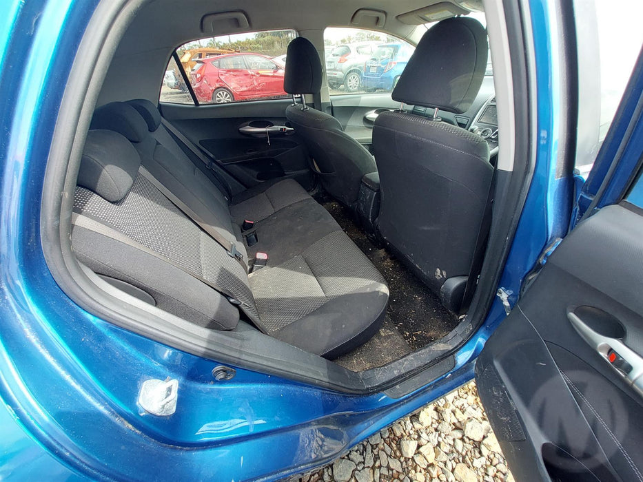 2010 Toyota Auris   5348 - Used parts for sale