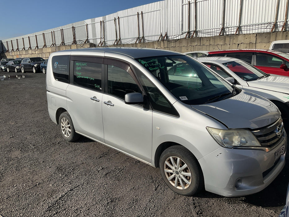 2011, Nissan, Serena, C26-002015