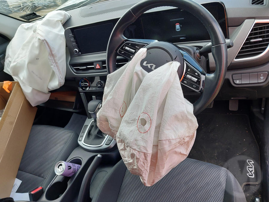 2023 Kia Seltos LX 2.0P/IV  5710 - Used parts for sale