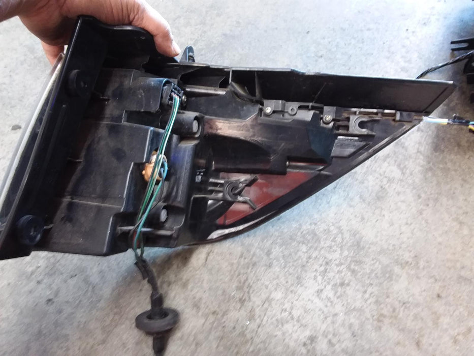 Mazda MPV MPV  Left Taillight