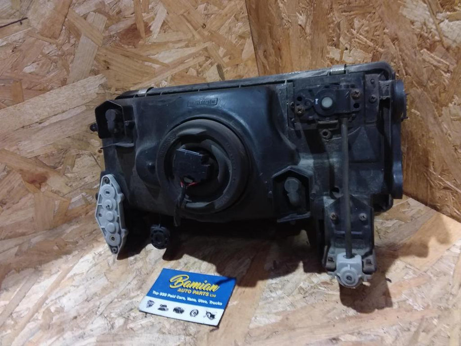 Mitsubishi L300 L300  Right Headlamp