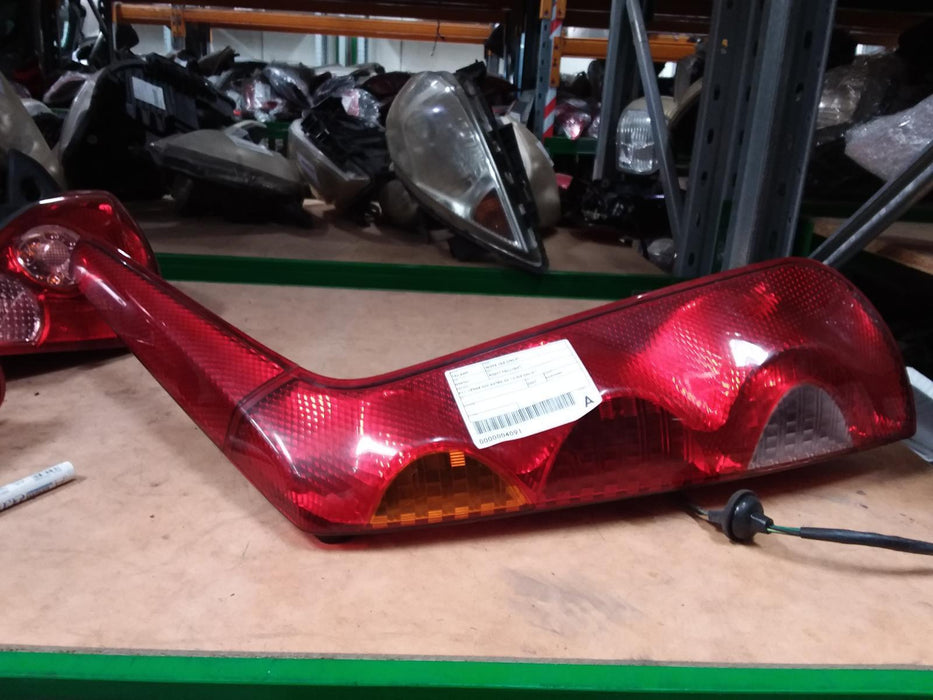 Nissan Note Note  Right Taillight