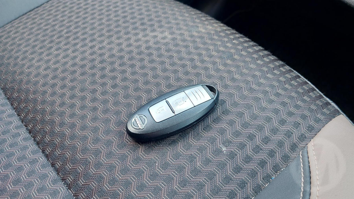 2017 Nissan Note Hybrid E12 6042 - Used parts for sale
