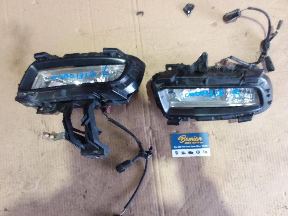Mazda 3 Axela BK  Right Indicator/Fog/Side