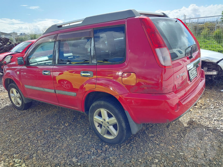 2006 Nissan X-trail   5427 - Used parts for sale