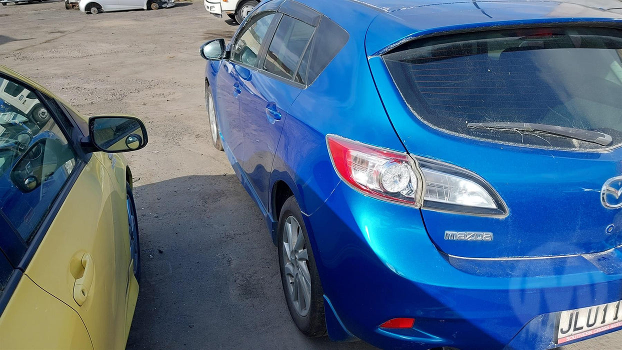 2011 Mazda 3 Axela Bl  5423 - Used parts for sale