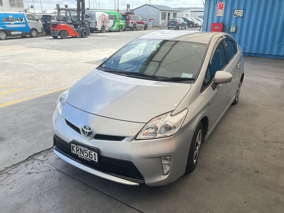 2014 Toyota Prius Hybrid W30 5831 - Used parts for sale