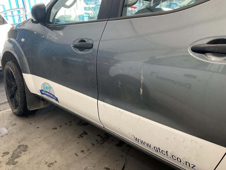 2021 Nissan Navara SL 2.3D/7AT  5017 - Used parts for sale