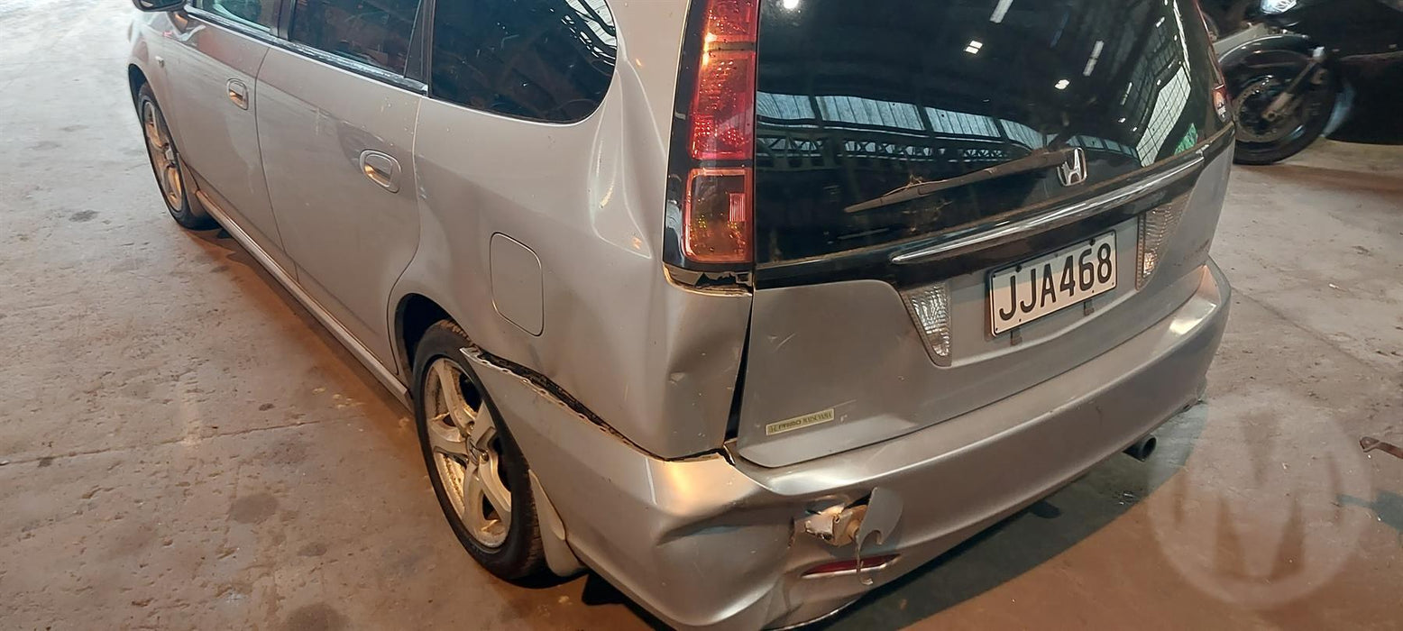 2004 Honda Stream   5379 - Used parts for sale