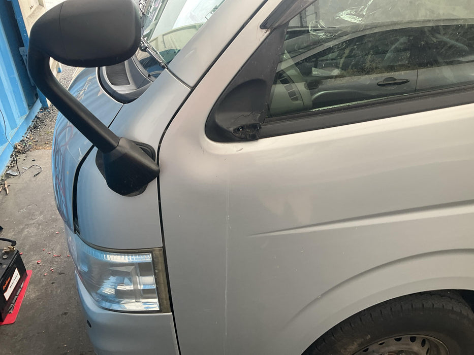 2013 Toyota Hiace  V H200 6224 - Used parts for sale