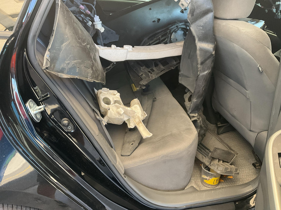 2010 Toyota Prius Hybrid W30 6153 - Used parts for sale