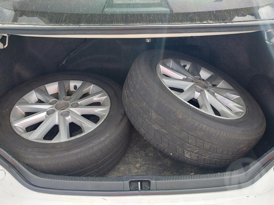2015 Toyota Camry Hybrid XV50 6053 - Used parts for sale