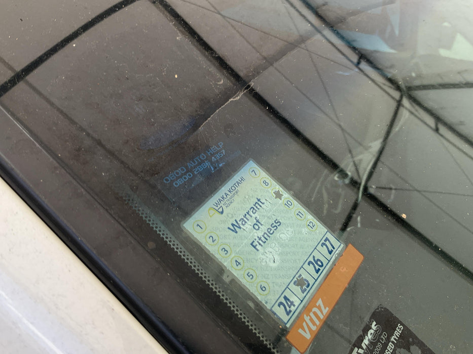 2013 Nissan Elgrand  E52 6076 - Used parts for sale