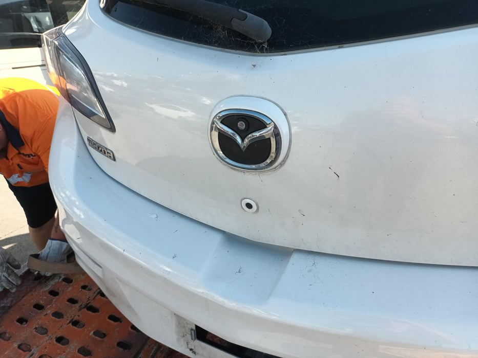 2011 Mazda Axela   5893 - Used parts for sale