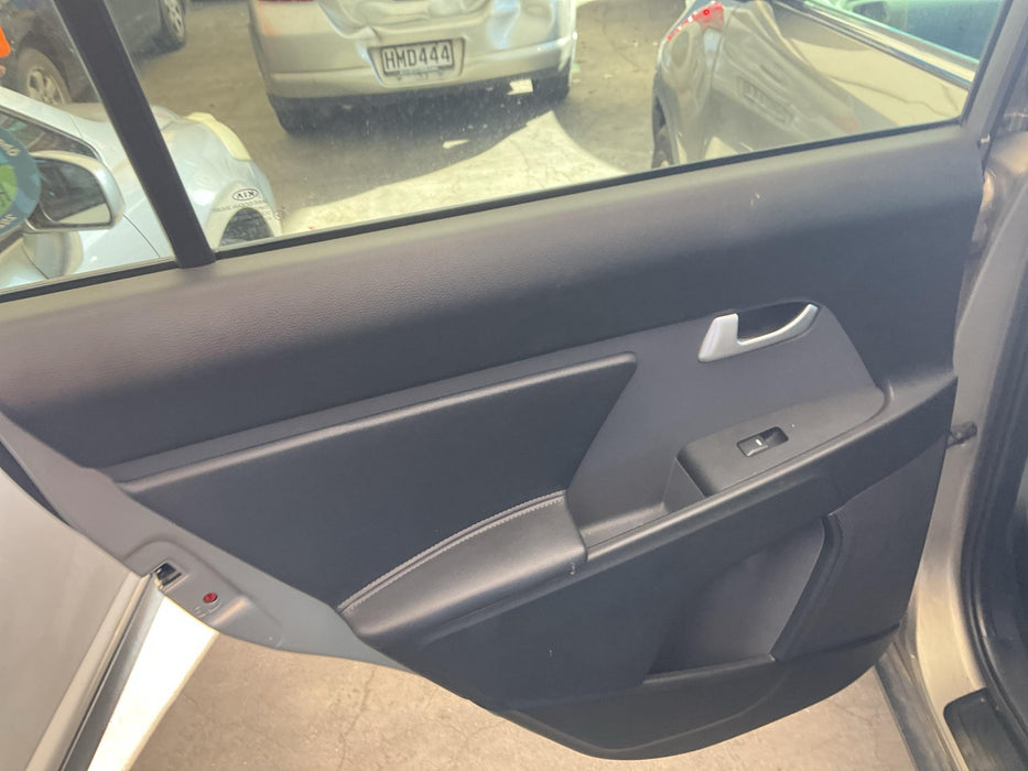 2014 Kia Sportage URBAN EX 2.0P/6AT/SW  4219 - Used parts for sale