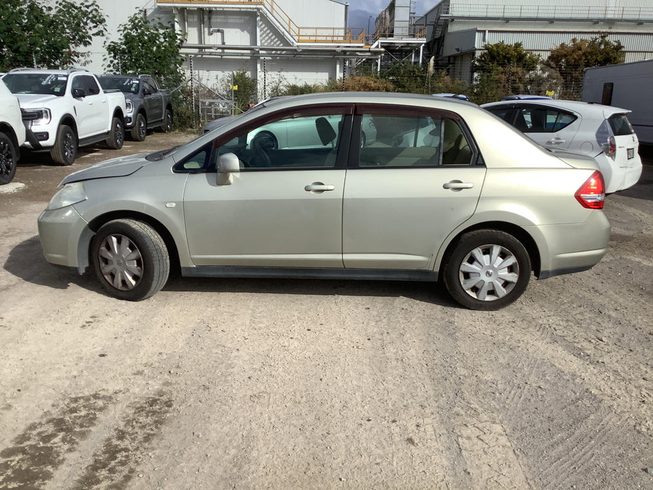 2004, Nissan, Tiida, LATIO, SC11-006554