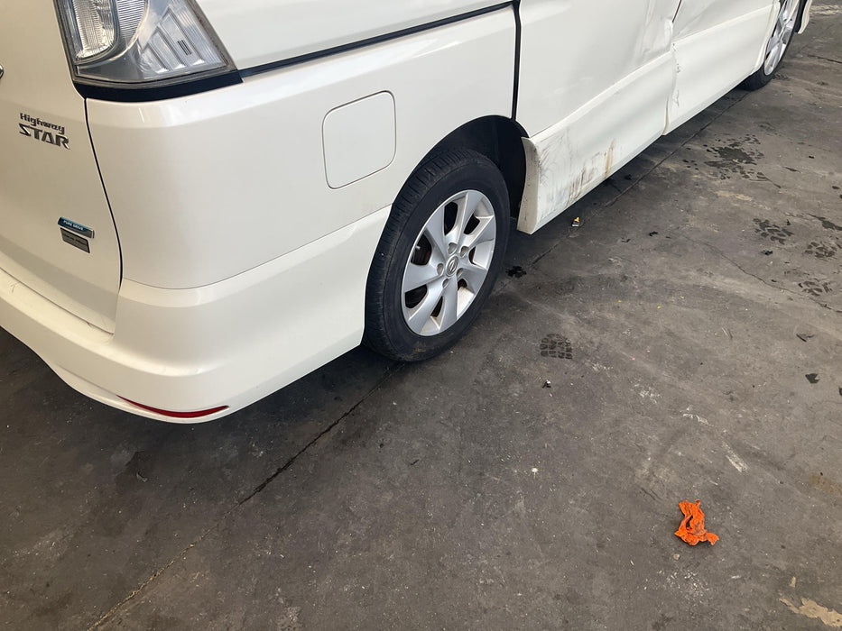 2012, Nissan, Serena, FC26-054010