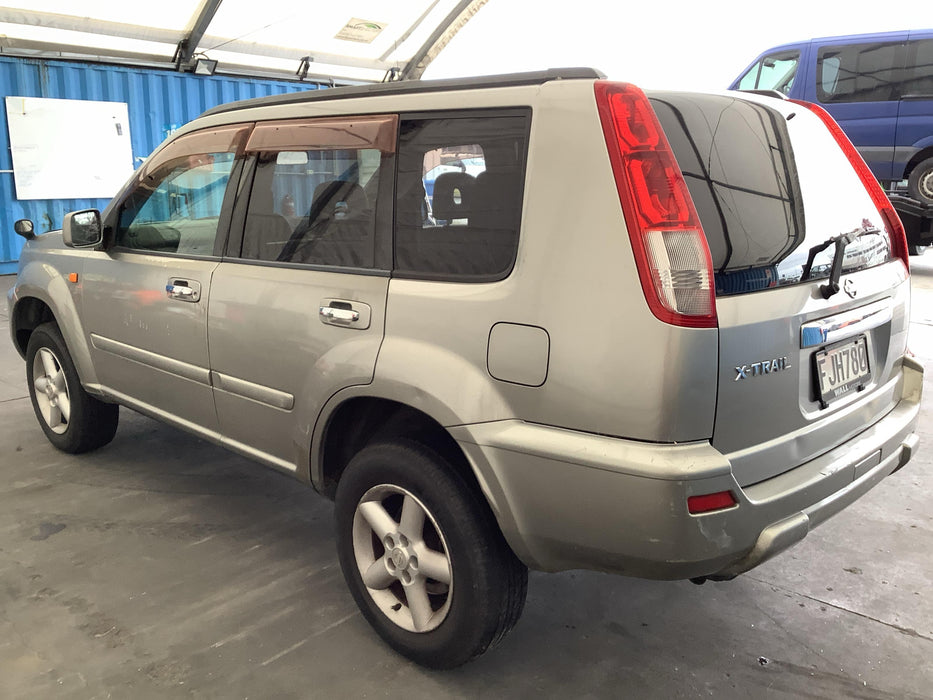 2001 Nissan X-Trail   5665 - Used parts for sale