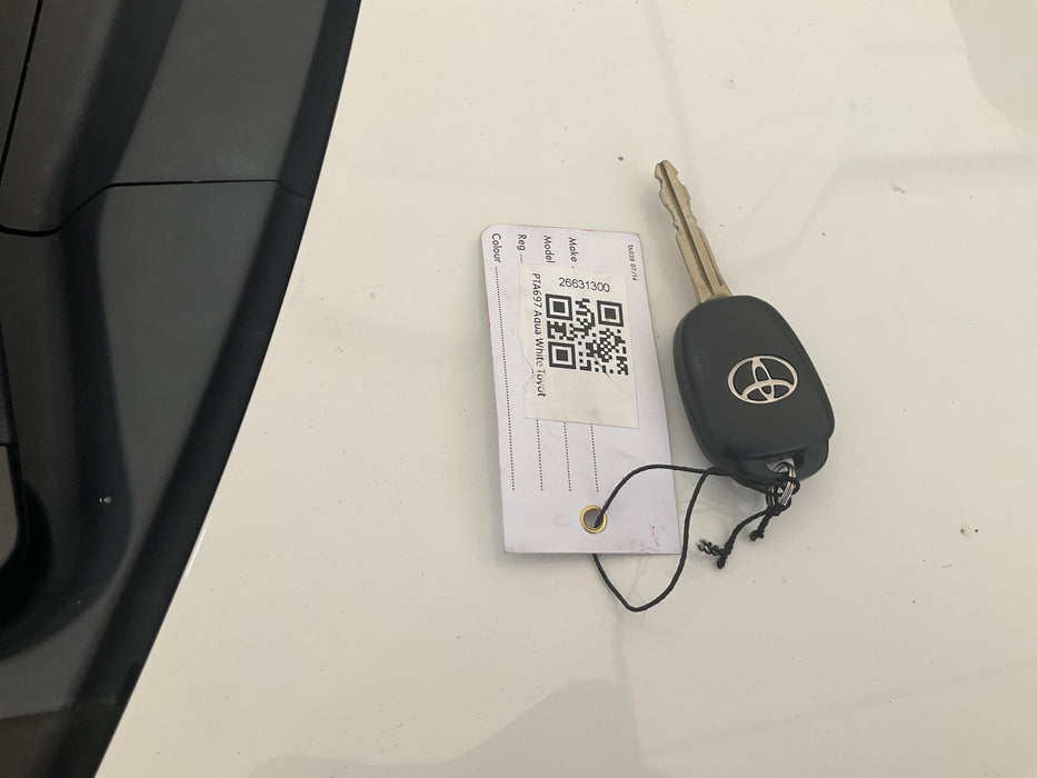 2017 Toyota Aqua Hybrid NHP10 6180 - Used parts for sale
