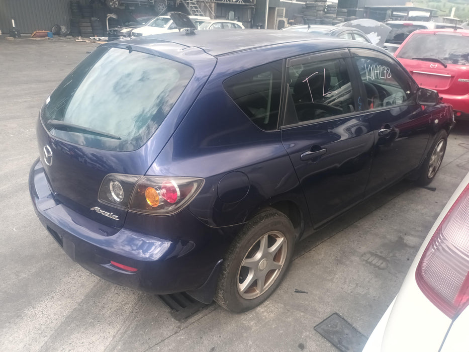 2005 Mazda 3 Axela Bk  5592 - Used parts for sale