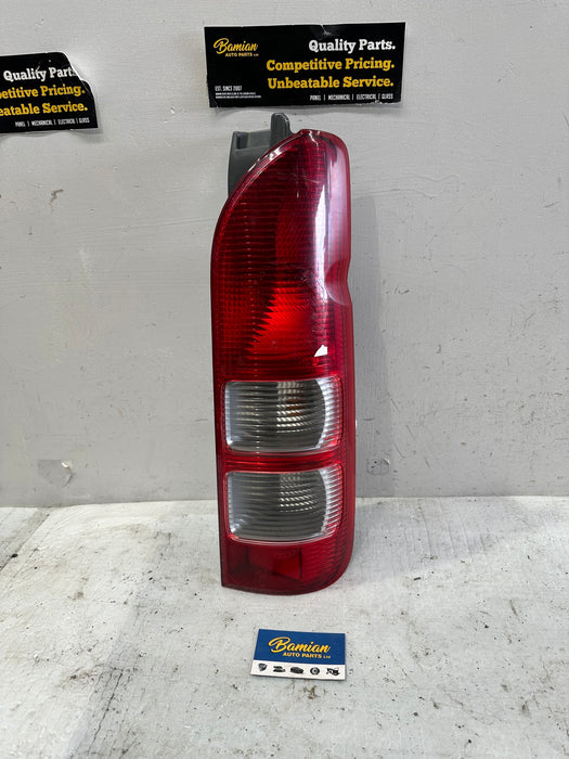 Toyota, Hiace, Right Taillight