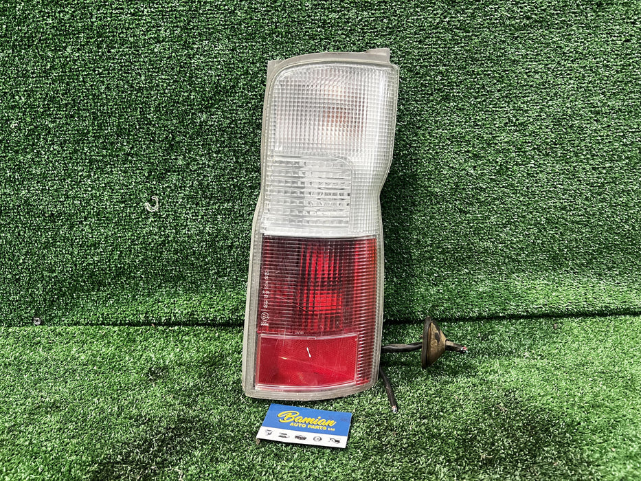 Nissan Caravan  E25 Right Taillight