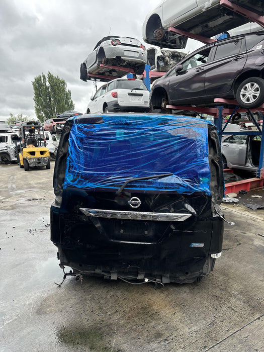 2013 Nissan Serena   5659 - Used parts for sale