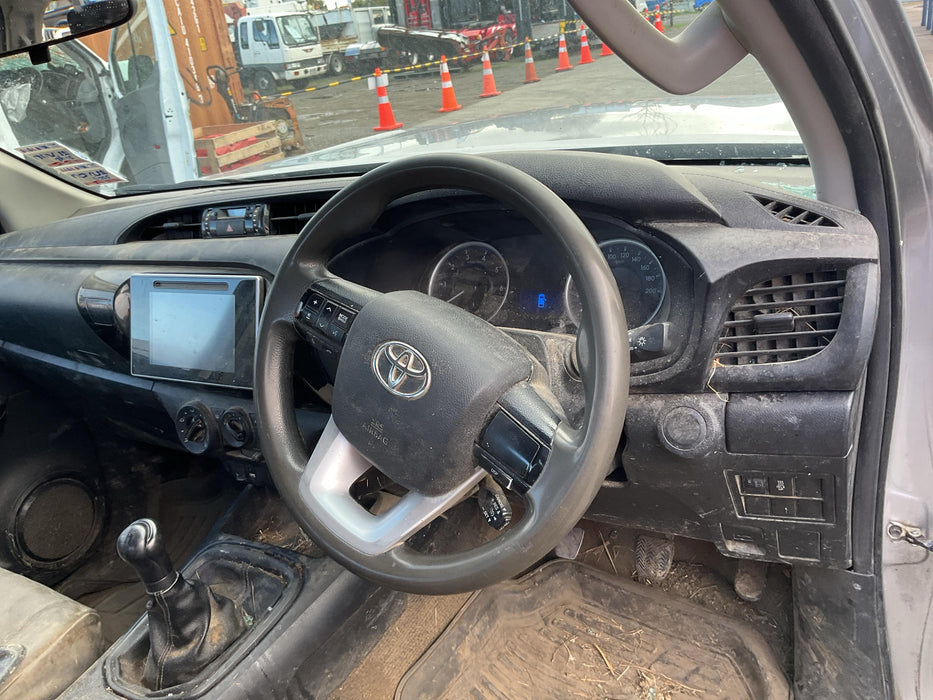 2017, Toyota, Hilux, SR TD DC/CC 2.8D/4WD