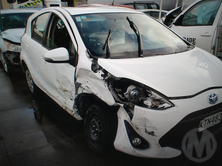 2017, Toyota, Prius C, GX 1.5PH/CVT