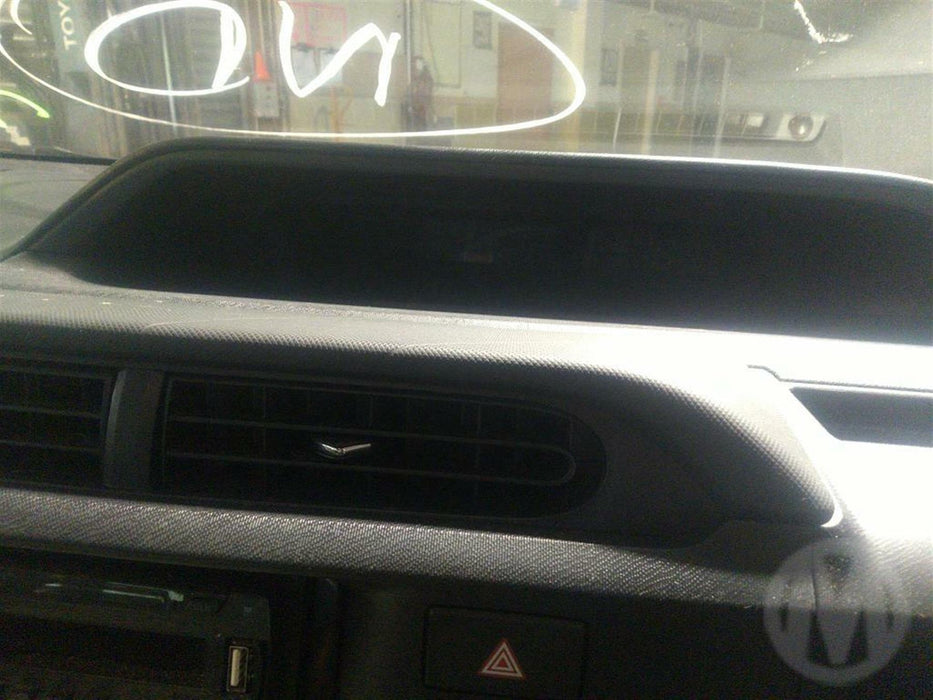 2013 Toyota Aqua   3893 - Used parts for sale