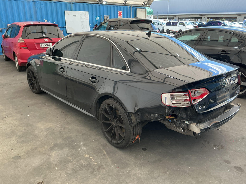 2009 Audi A4   6055 - Used parts for sale