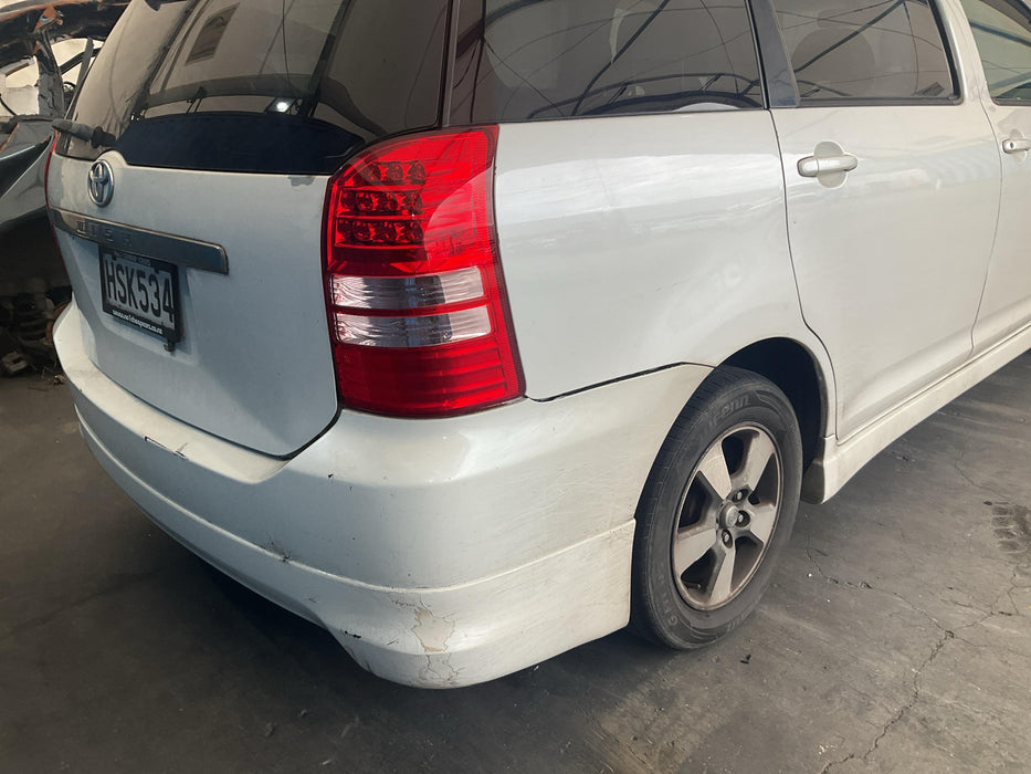 2004 Toyota Wish LTD  5256 - Used parts for sale