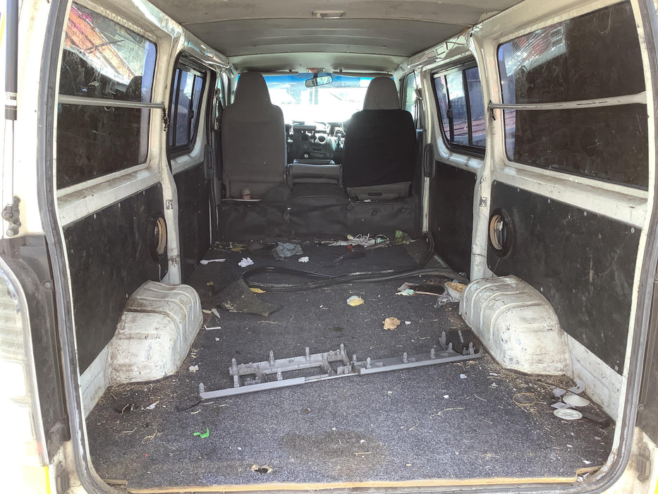 2005 Toyota Hiace 2.5TDZL  4732 - Used parts for sale