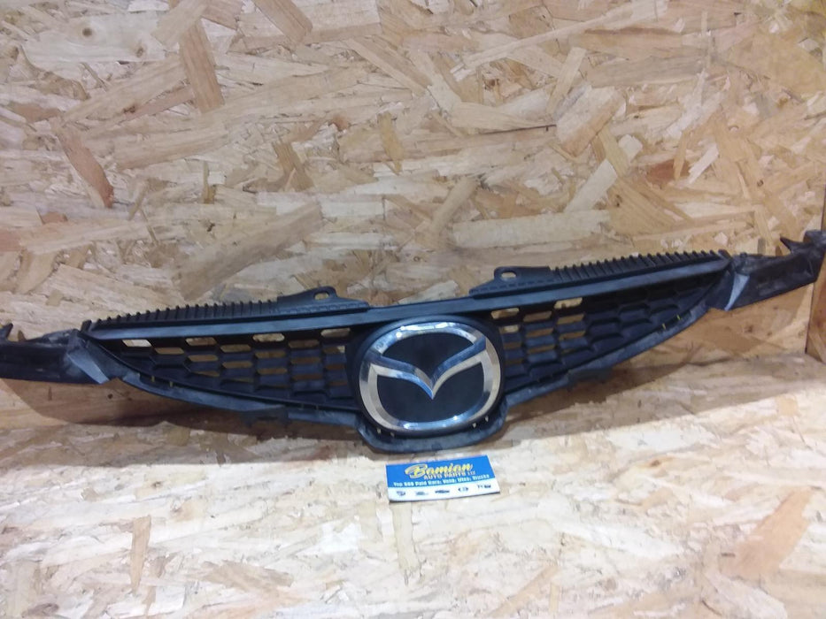 Mazda 2 Demio DE  Grille