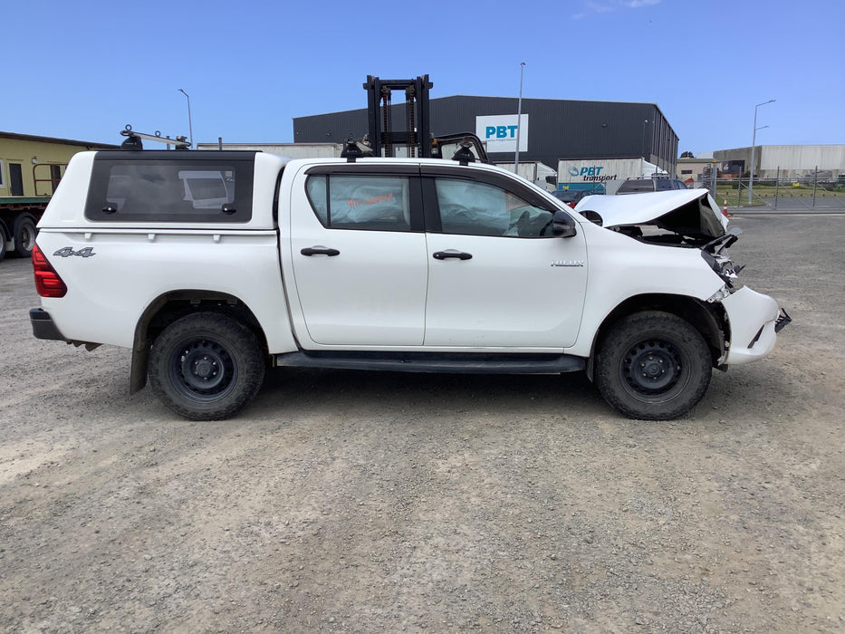 2018, Toyota, Hilux, SR TD DC 2.8D/4WD/6A