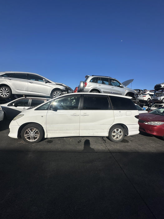 2004 Toyota Estima  R30 6226 - Used parts for sale