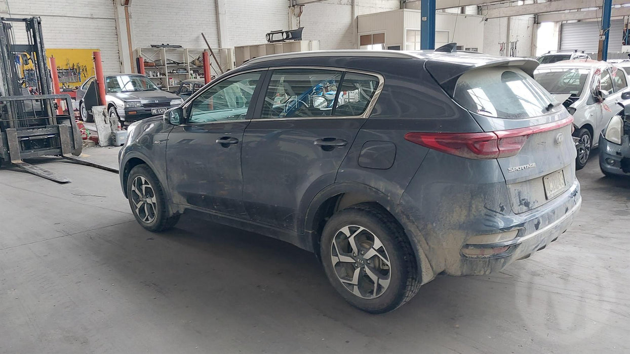 2019 Kia Sportage LX 2.0D/4WD/8AT  5109 - Used parts for sale