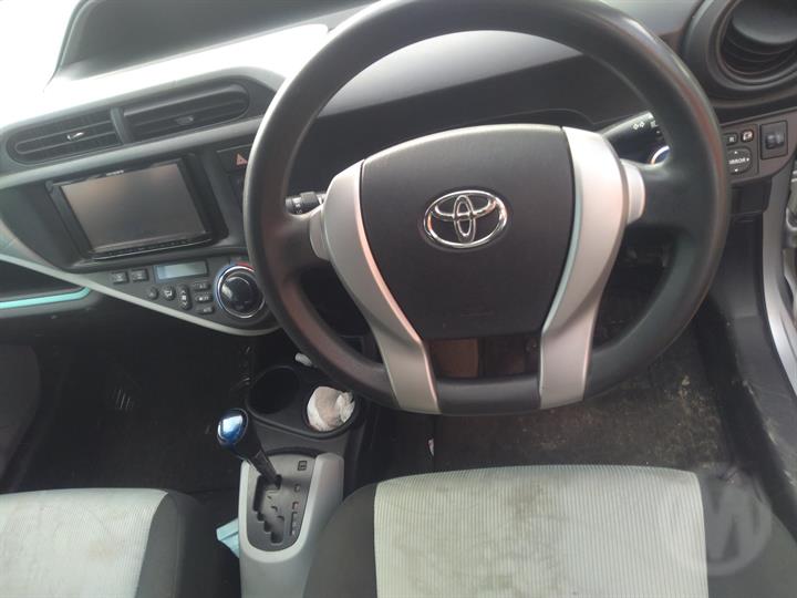 2013, Toyota, Prius, Aqua, NHP10-6176010