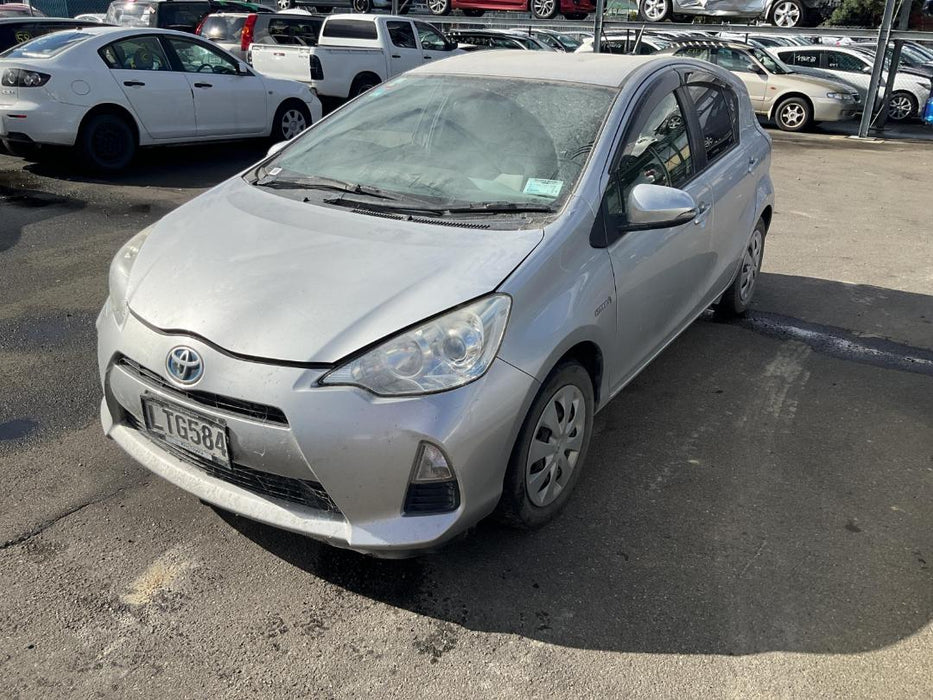 2013, Toyota, Prius, Aqua, NHP10-6220630