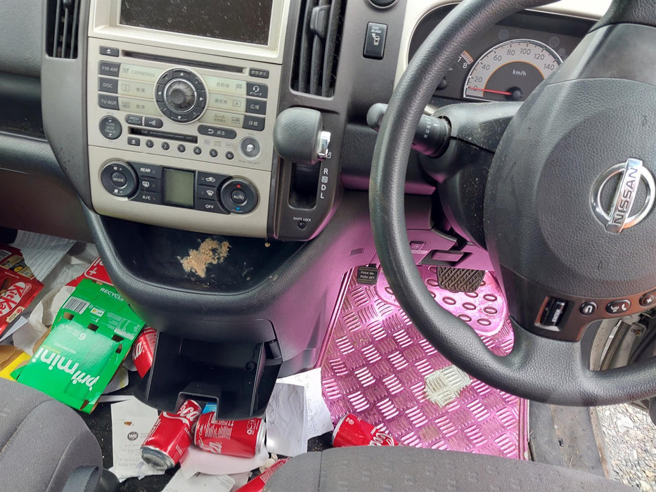 2006 Nissan Serena  C25 5984 - Used parts for sale