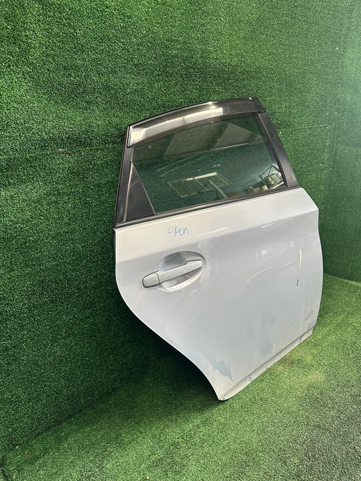 49159 2012 Toyota Prius Hybrid W30 Right Rear Door