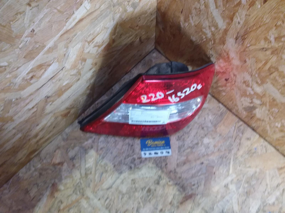 2003 Toyota Camry Camry  Right Taillight
