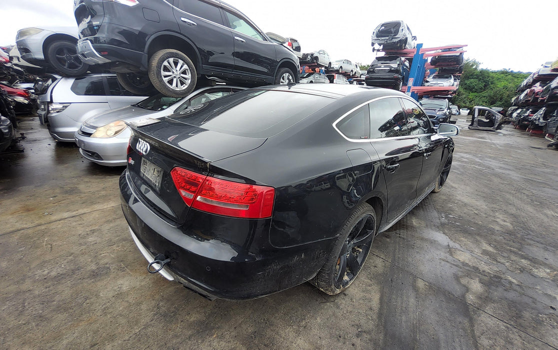 Audi A5 A5  2892 - Used parts for sale