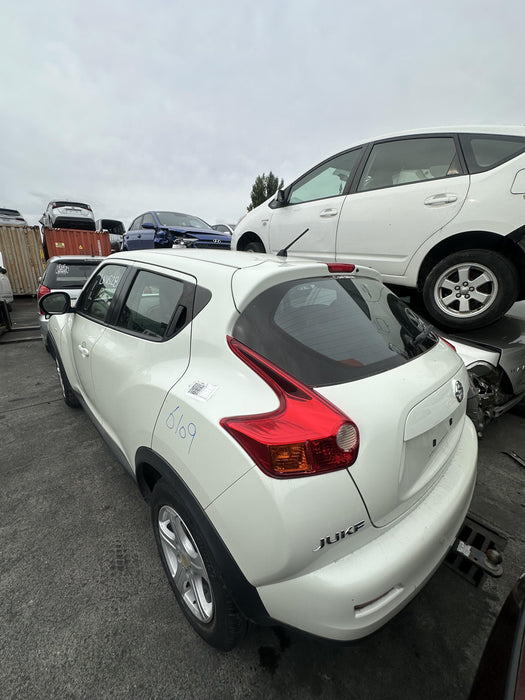 2013 Nissan Juke  I F15 6109 - Used parts for sale