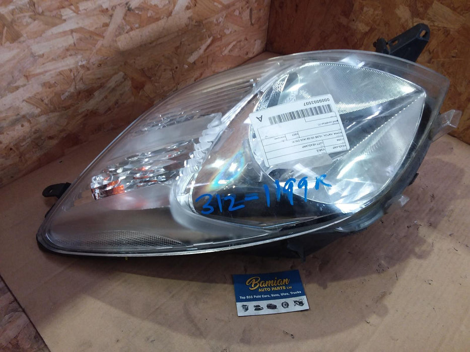 2007 Toyota Yaris Yaris Yaris Left Headlamp