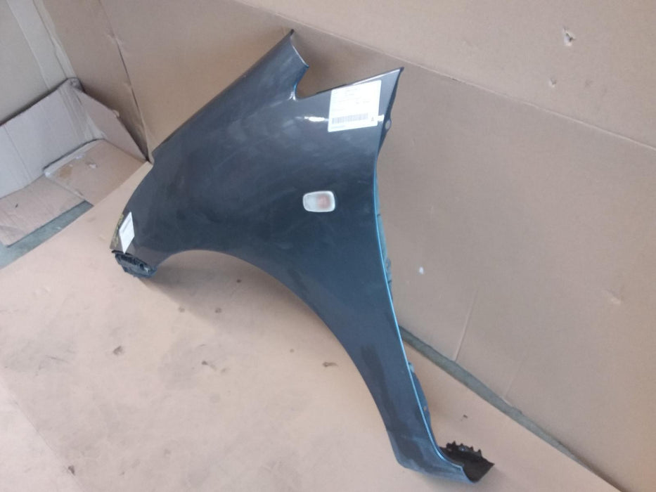 Toyota Wish Wish  Left Guard
