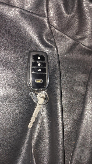 2018 Toyota Aqua   5604 - Used parts for sale