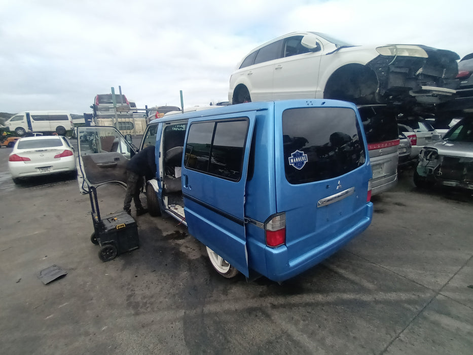 2005, Mitsubishi, Delica, SK82VM-302917