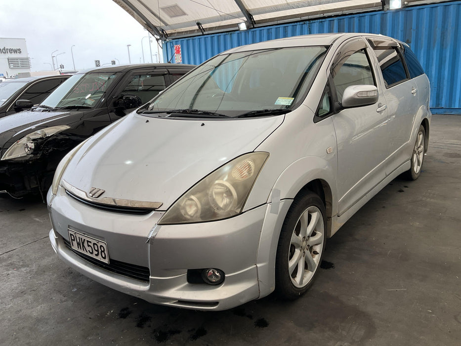 2004 Toyota Wish   5609 - Used parts for sale